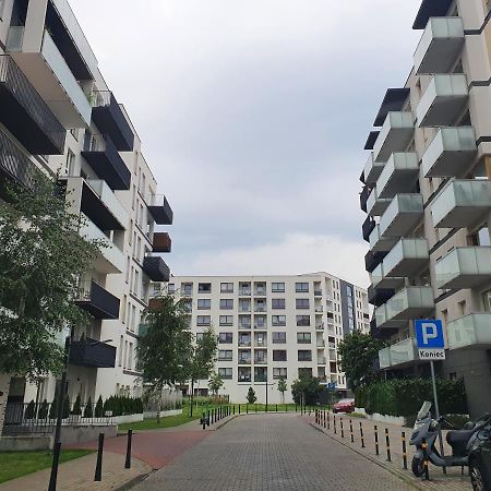 Home Apartament Metro Mlociny 97 Warschau Buitenkant foto